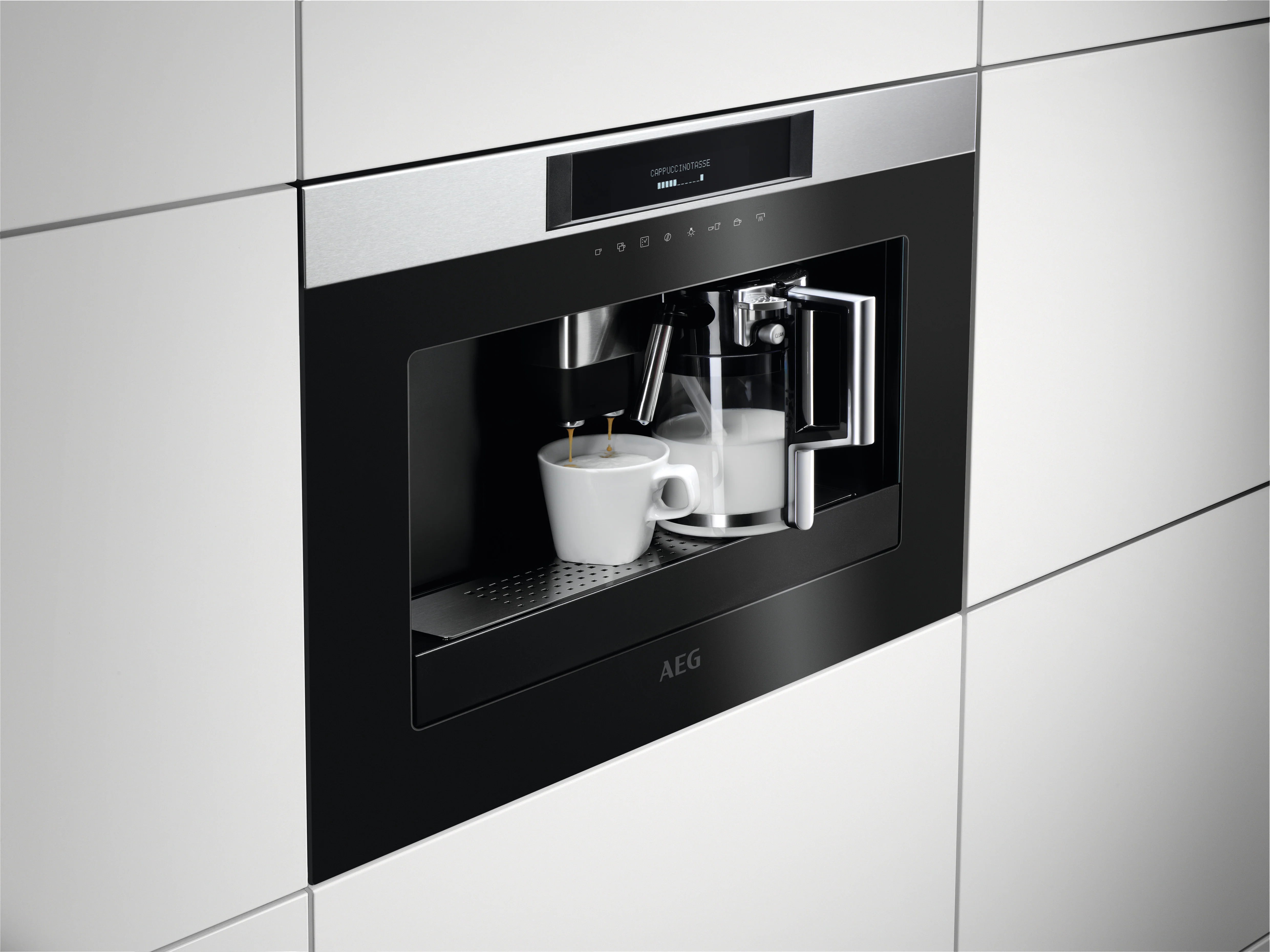 AEG Built-in Coffee Machine 60cm, pre-heating function, Multicup setting, 2.5 litre tank, Black, KKK884500M - Image 2