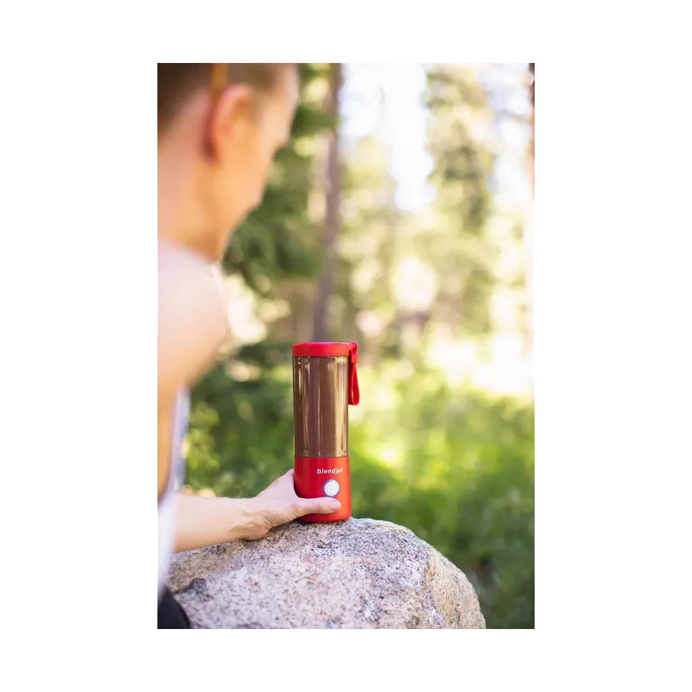 Blendjet V2 Portable Hand Blender 16oz Red - Image 4
