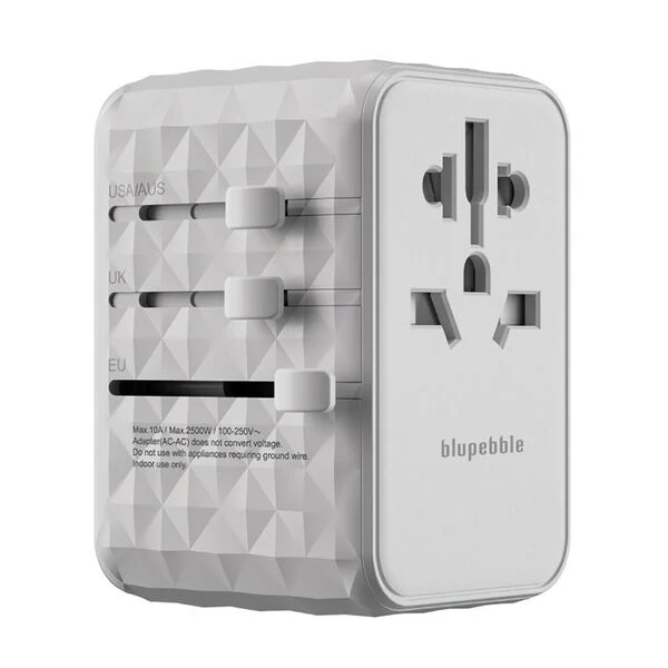 Blupebble Passport 4 World Travel Adapter White