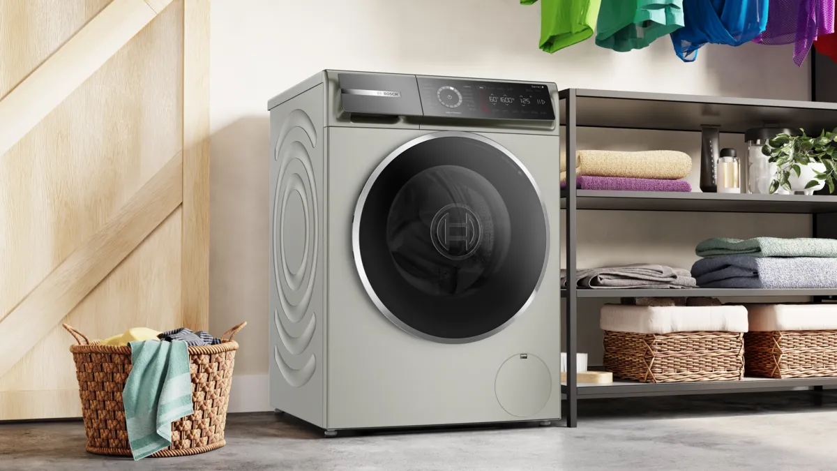 Bosch Series 8 Front Load Washing Machine, 10 kg, Silver inox, WGB2560XGC - Image 4