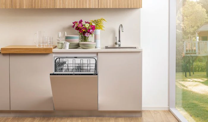 Gorenje Fully Integrated Built-In Dishwasher, 14 Place Settings, White, GV642D65 - Image 8