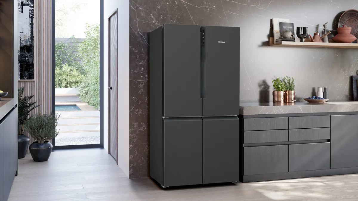 Siemens Home Connect French Door Bottom Freezer Refrigerator, 605 L, Black, KF96NAXEAG - Image 3