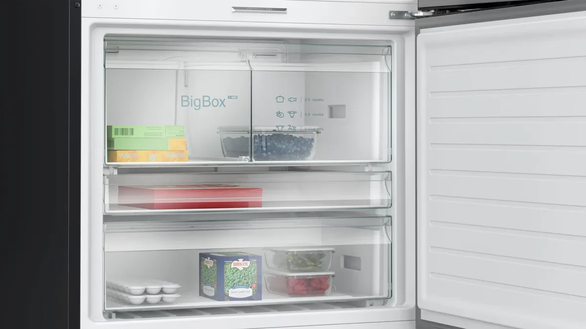 Siemens iQ700 Home connect Bottom Freezer Refrigerator, 682L, Brushed Black, KG86PAXB0M - Image 6
